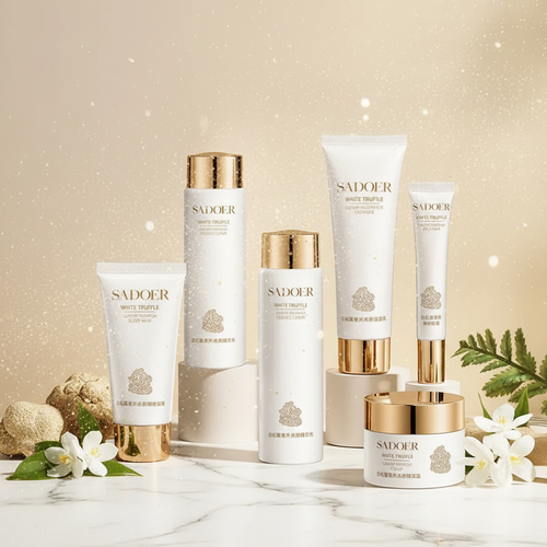 Découvrez notre set de crèmes inspiré des rituels de skincare coréenne et enrichi à la truffe, un ingrédient d'exception reconnu pour ses propriétés nourrissantes et revitalisantes. Ce rituel aide à hydrater intensément la peau, à améliorer sa souplesse et à révéler un teint naturellement lumineux.

Grâce à leurs textures riches et confortables, ces crèmes pénètrent rapidement sans laisser de fini gras. Elles apportent une hydratation durabl